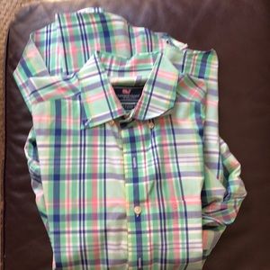 ineyard Vines Skim Tucker Shirt Medium lightly used